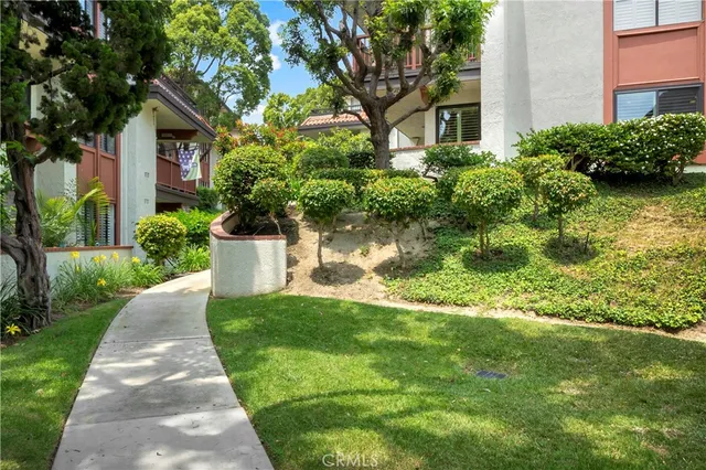 $774,000 | 6272 Riviera Circle, Long Beach, CA 90815