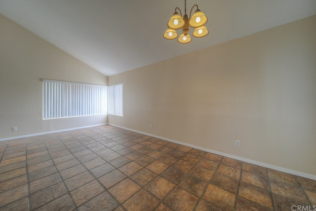 9373 Shamouti Drive Riverside, CA 92508 - Photo 14 of 72