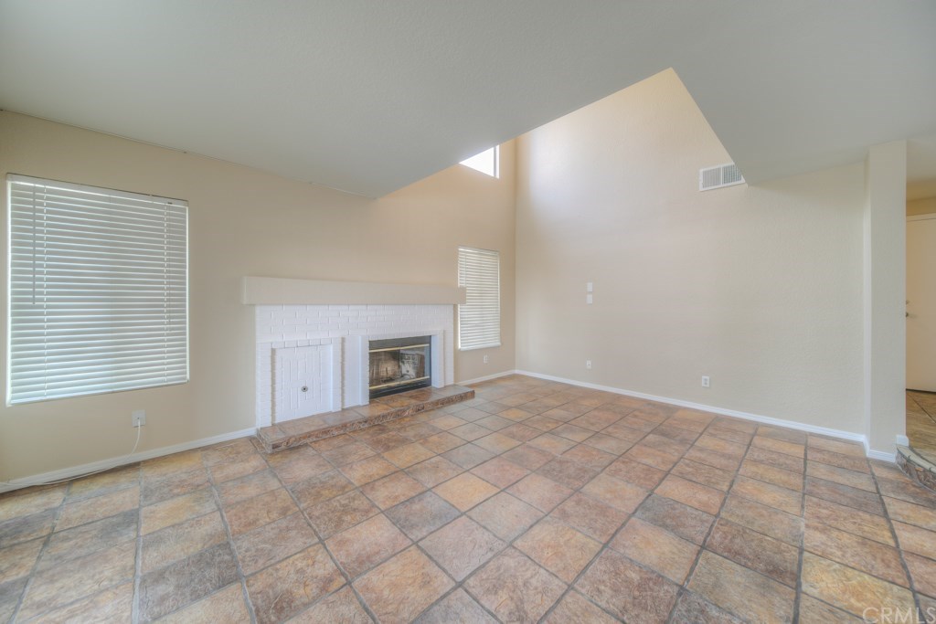9373 Shamouti Drive Riverside, CA 92508 - Photo 17 of 72