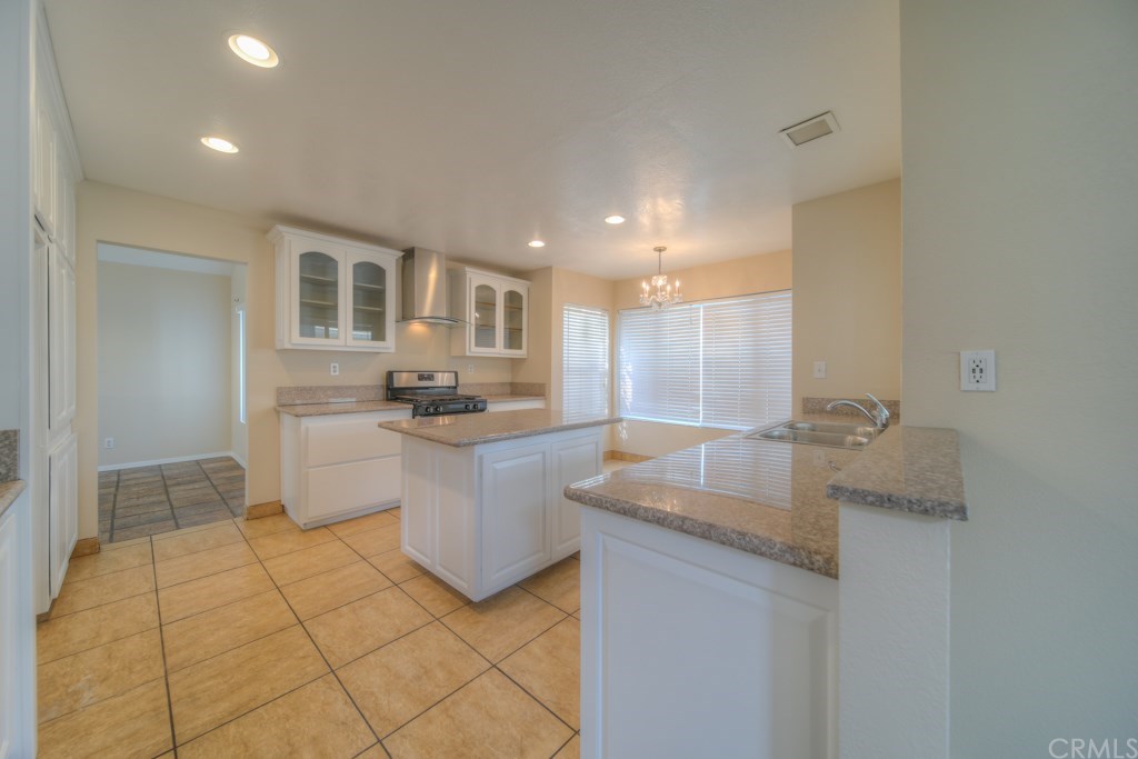 9373 Shamouti Drive Riverside, CA 92508 - Photo 18 of 72