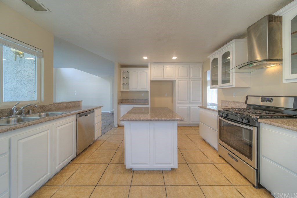 9373 Shamouti Drive Riverside, CA 92508 - Photo 22 of 72