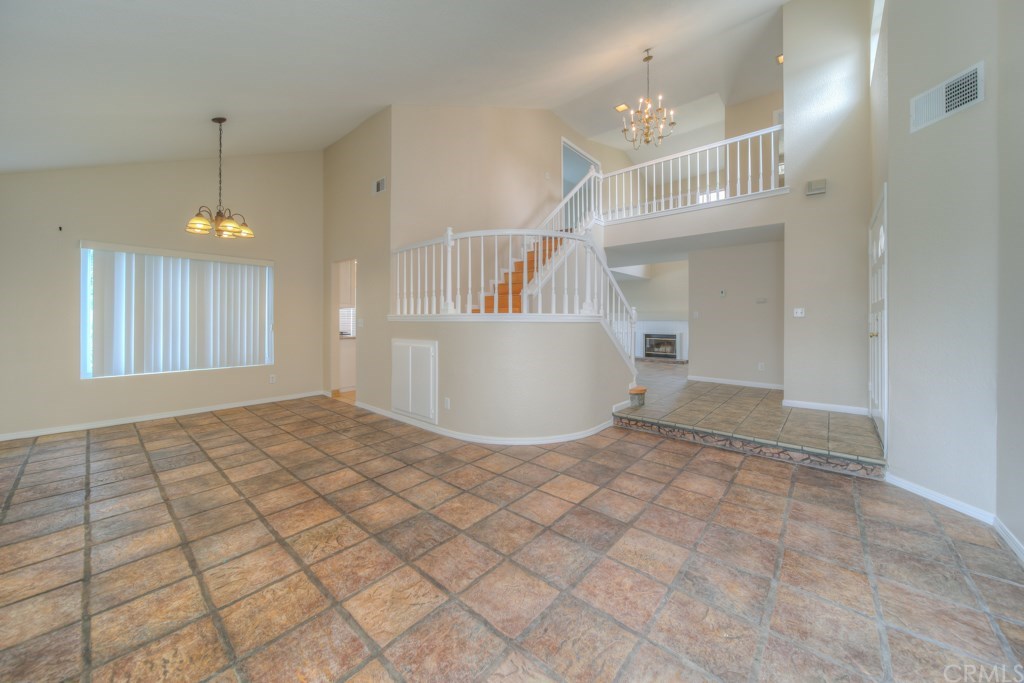 9373 Shamouti Drive Riverside, CA 92508 - Photo 10 of 72
