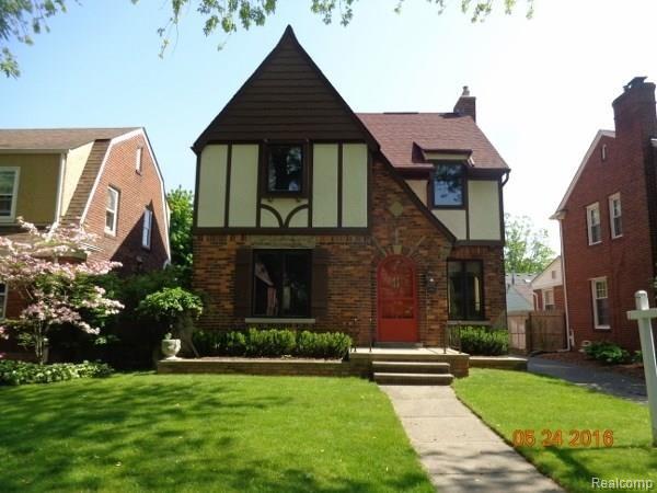 292 Moran Road Grosse Pointe, MI 48236 - Photo 1 of 45 DSC01809 (600x450).jpg