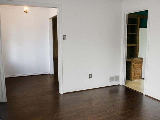 2405 Country Valley Road Garland, TX 75041 - Photo 6 of 36