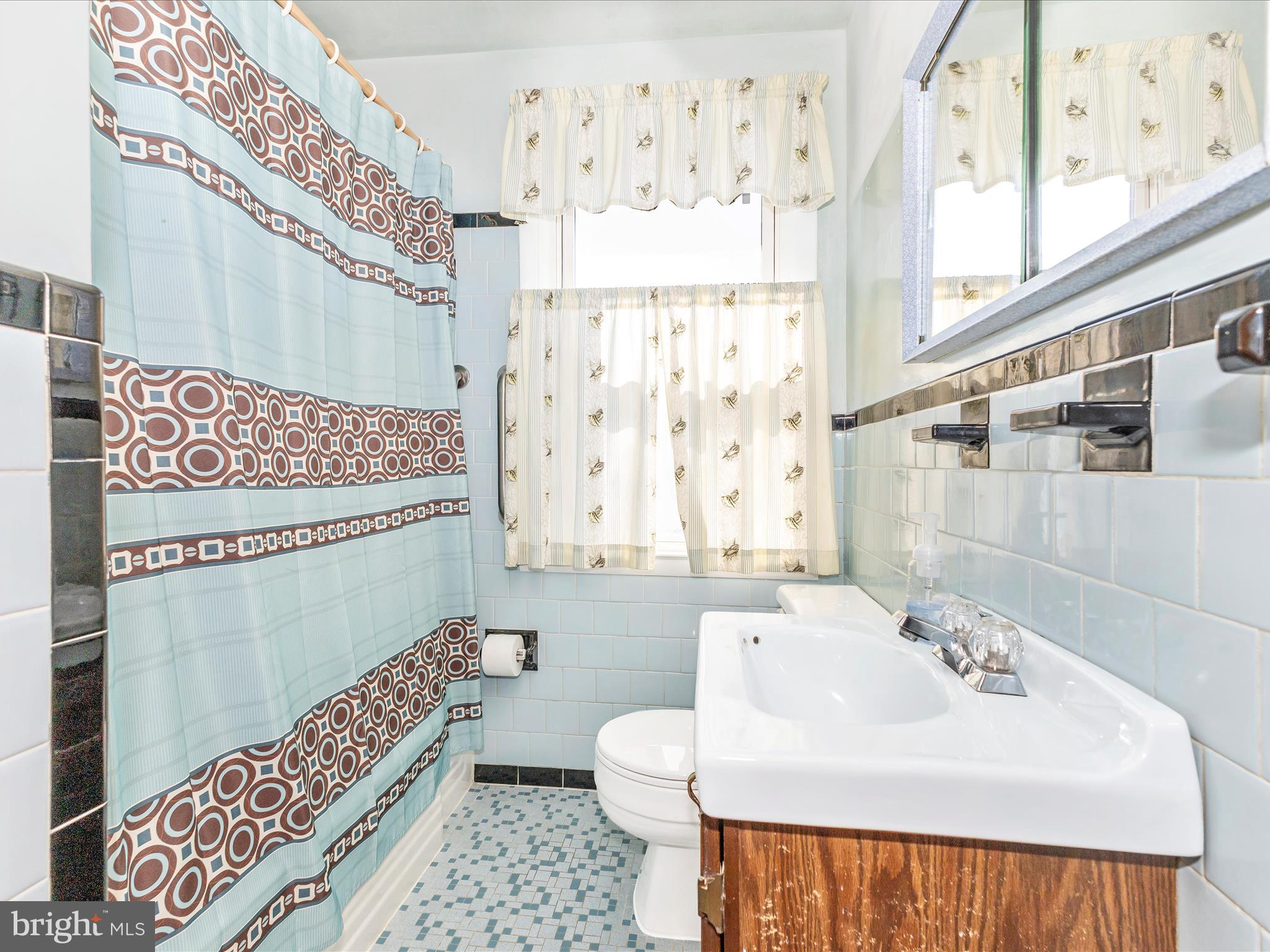 1662 Kirkwood Road Baltimore, MD 21207 - Photo 29 of 49 Hall Bathroom