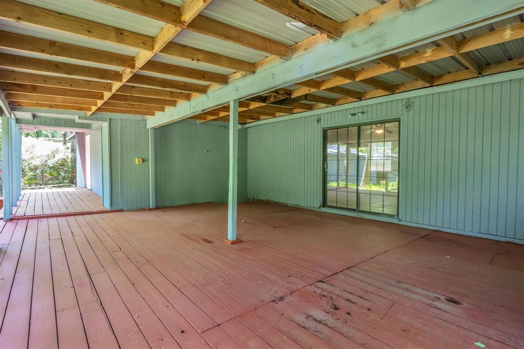 84 Natchez Road Pottsboro, TX 75076 - Photo 30 of 37 a view of an empty room with windows