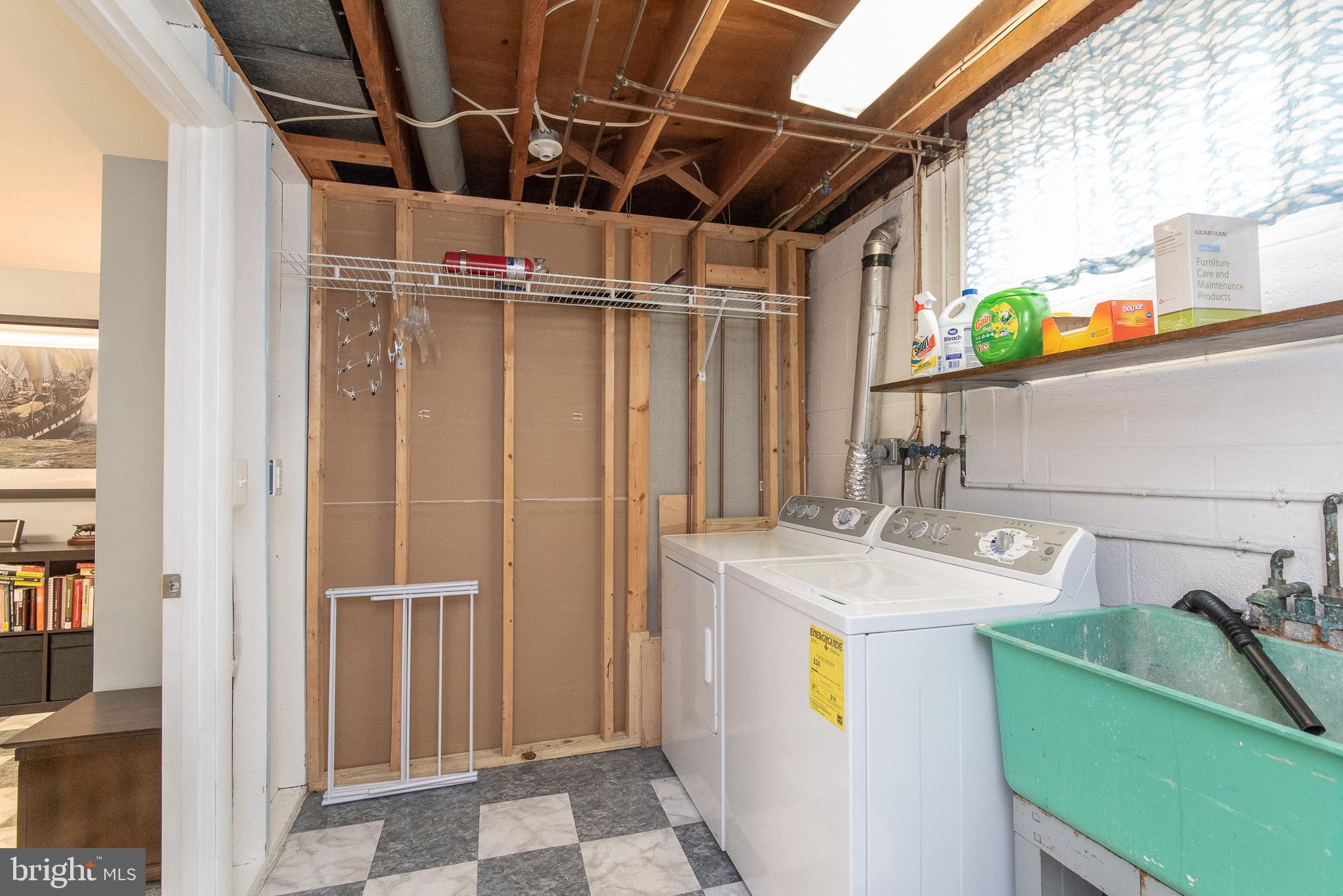 4310 Camellia Road Baltimore, MD 21236 - Photo 53 of 55 Laundry Room w/Utility Sink