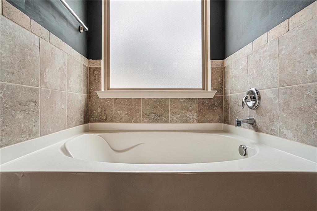 6870 Diamond Drive Rex, GA 30273 - Photo 12 of 21