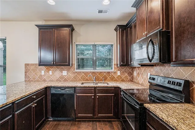 $330,000 | 6870 Diamond Drive, Rex, GA 30273