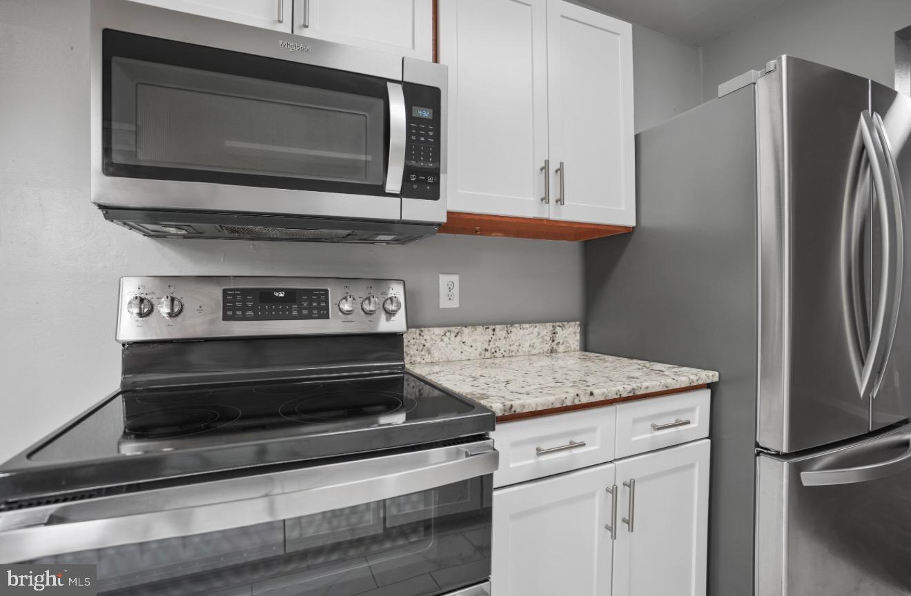 4 Cedar Valley Place, Unit 202 Baltimore, MD 21221 - Photo 8 of 24