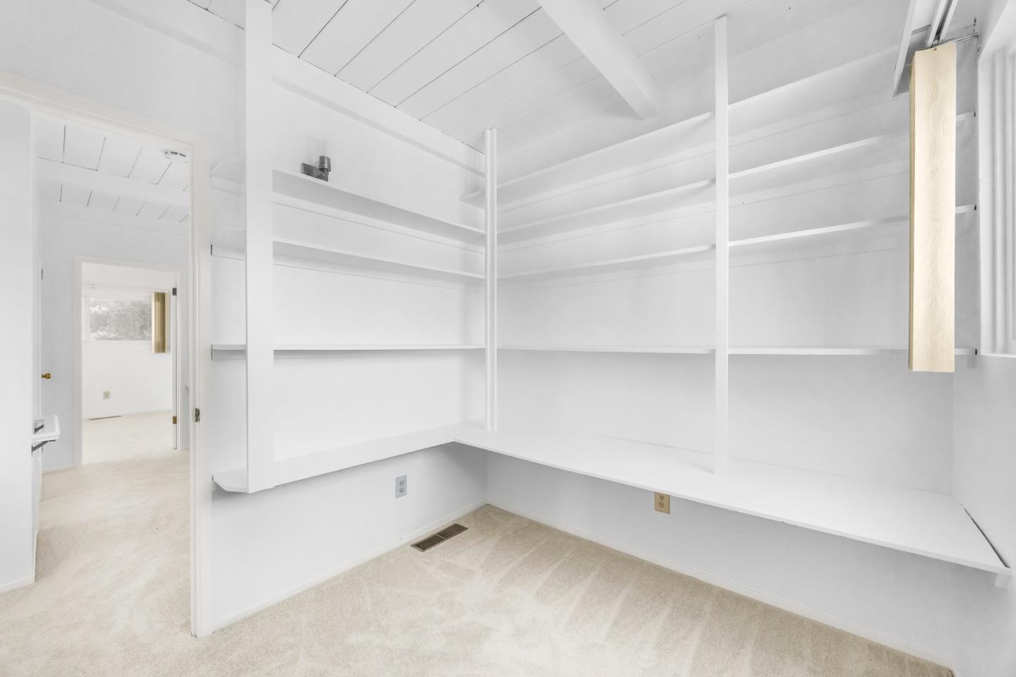 514 6th Street Pacific Grove, CA 93950 - Photo 20 of 35