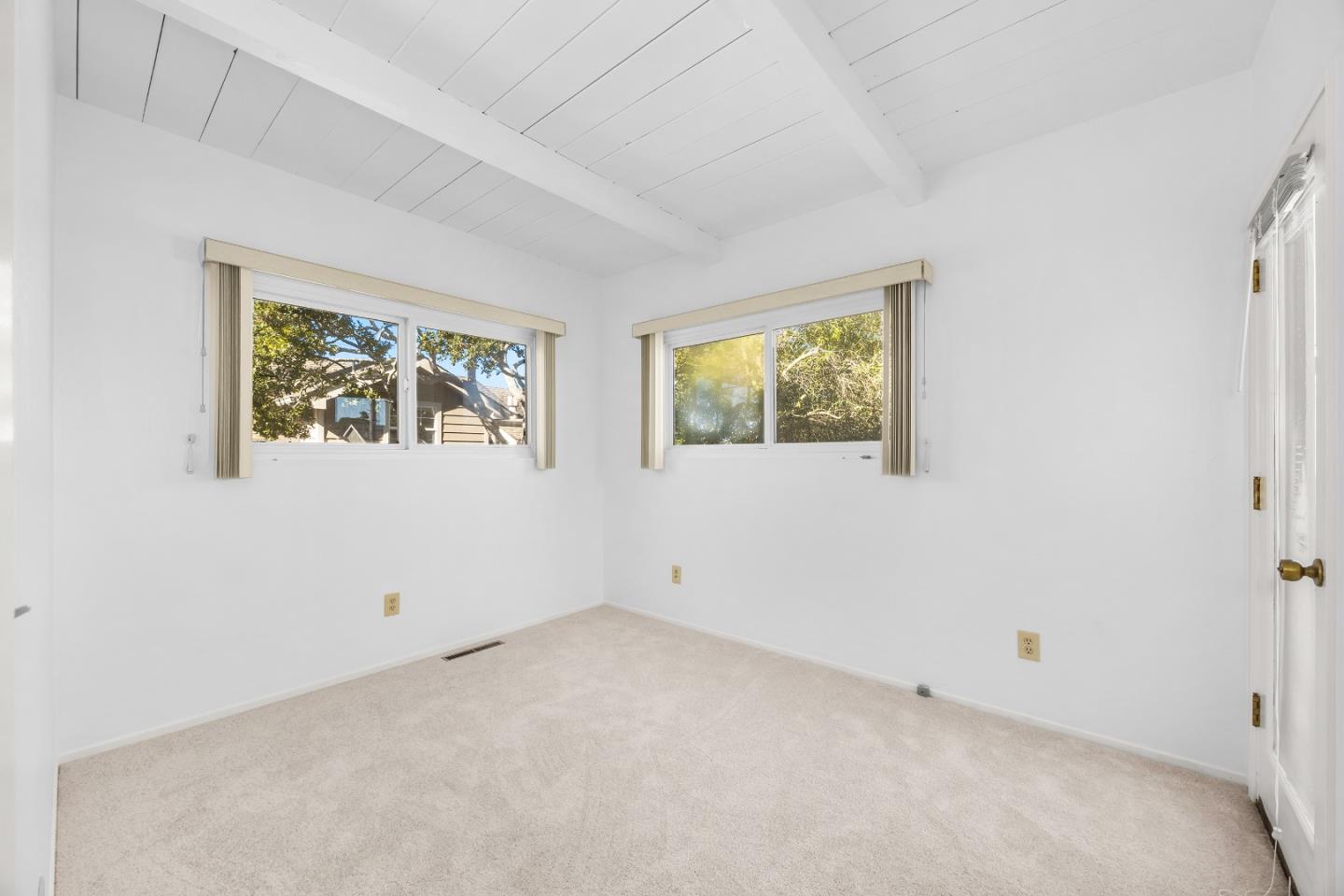 514 6th Street Pacific Grove, CA 93950 - Photo 21 of 35