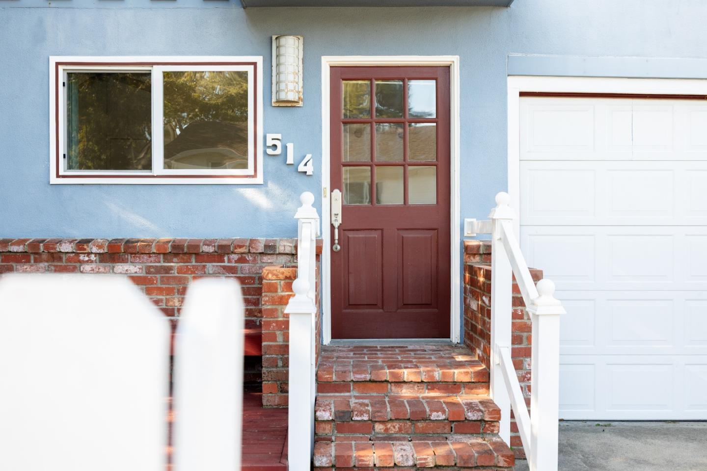 514 6th Street Pacific Grove, CA 93950 - Photo 3 of 35