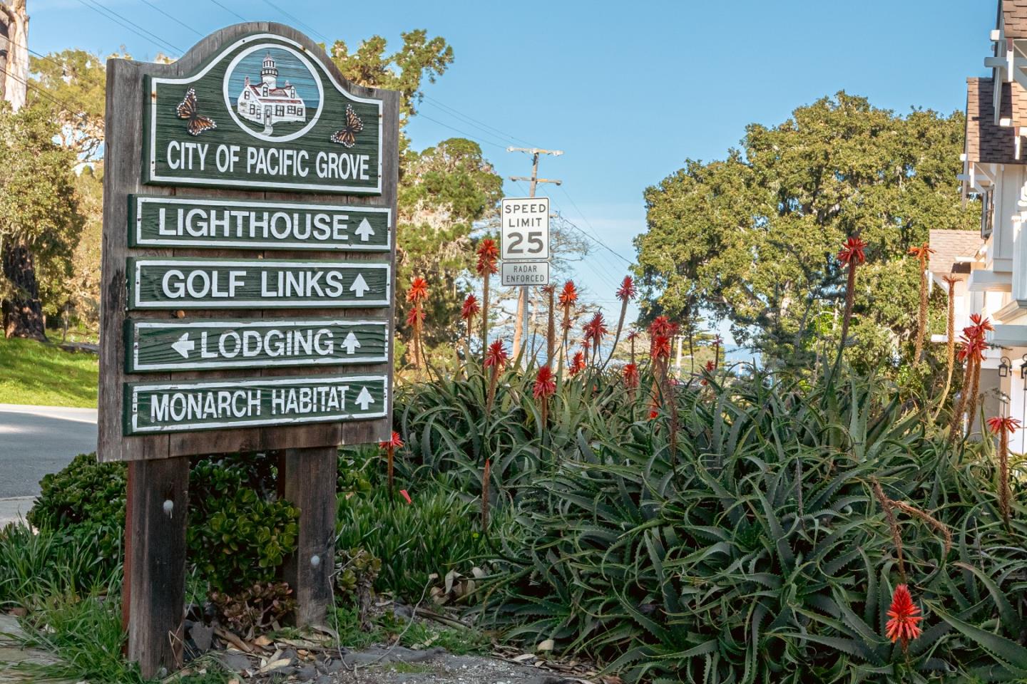 514 6th Street Pacific Grove, CA 93950 - Photo 33 of 35