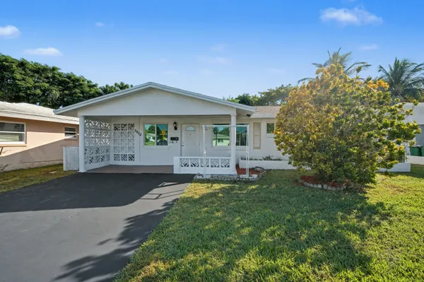 $365,000 | 5612 Northwest 49th Avenue, Tamarac, FL 33319