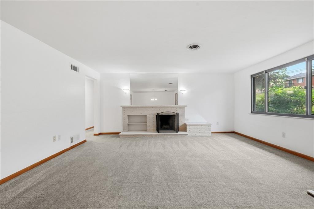 4930 Gardenville Road Pittsburgh, PA 15236 - Photo 7 of 47