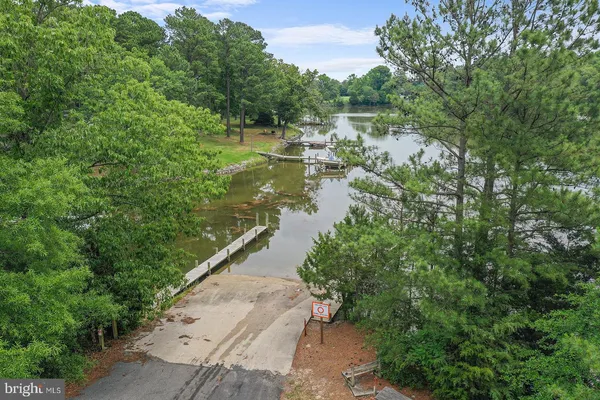 a balcony with view of lake