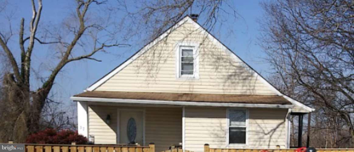 37 Terrace Road Baltimore, MD 21221 - Photo 3 of 19