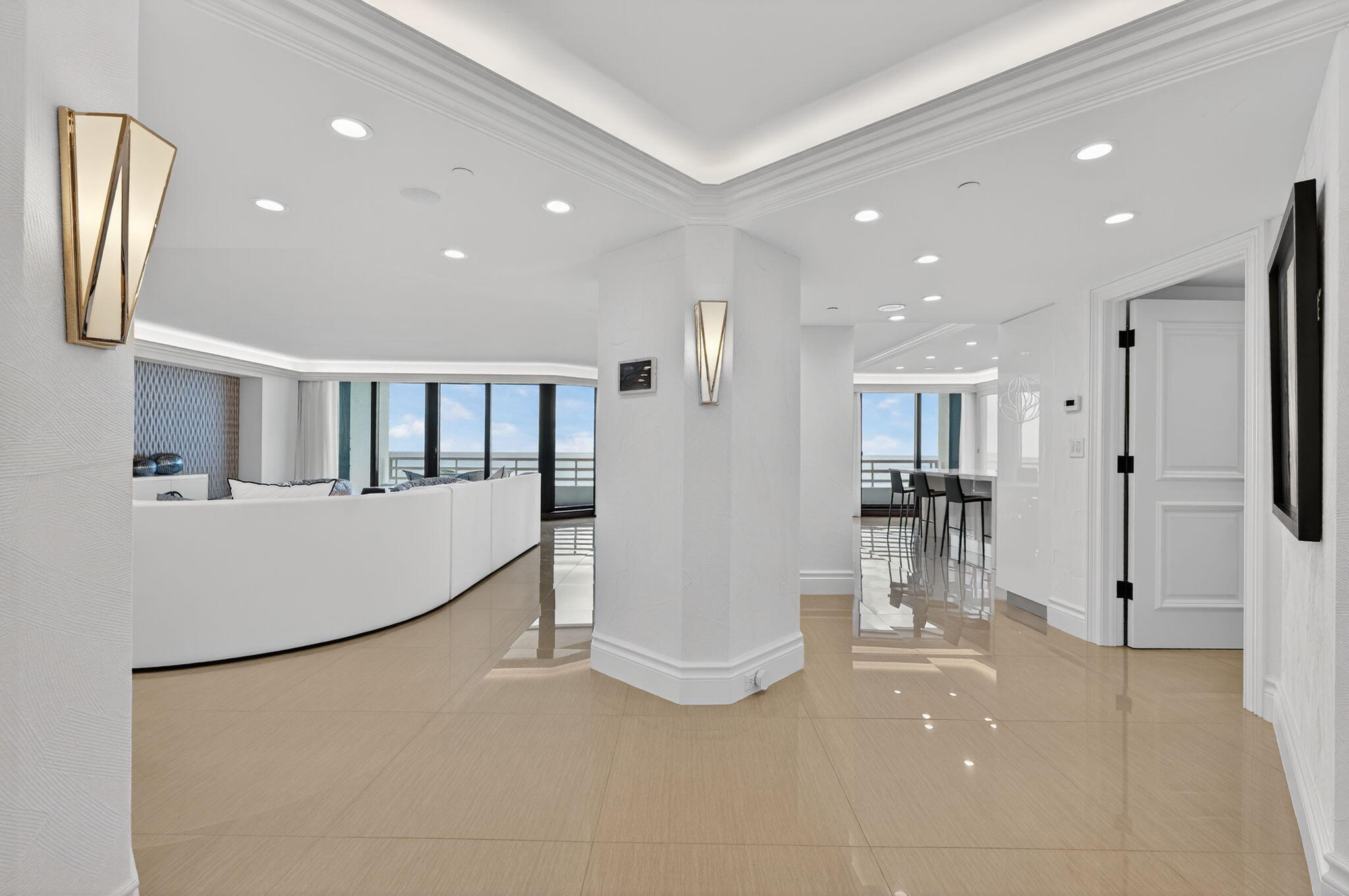 1400 South Ocean Boulevard, Unit 605 Boca Raton, FL 33432 - Photo 2 of 77 Foyer