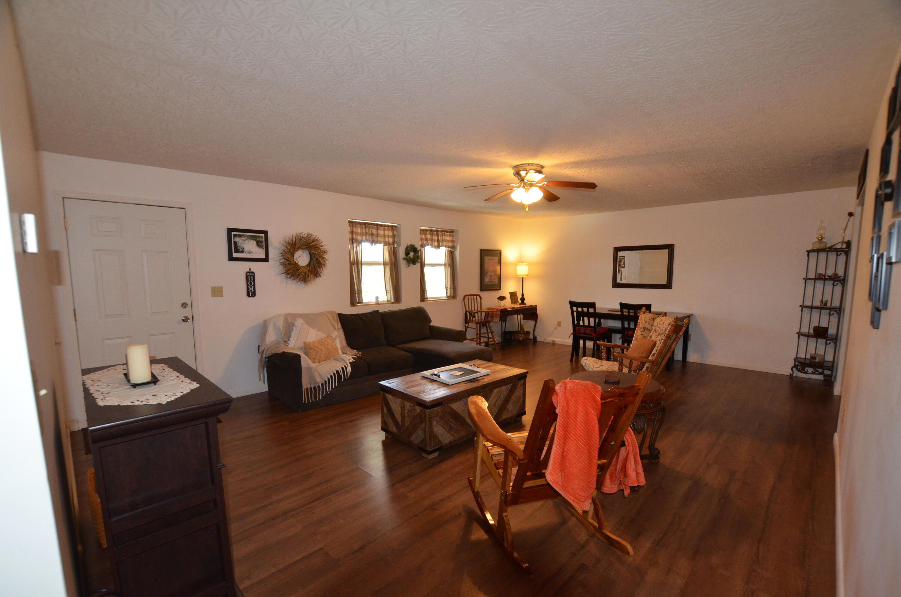 2800 Patsy Road Stanton, KY 40380 - Photo 6 of 22 Living Room!