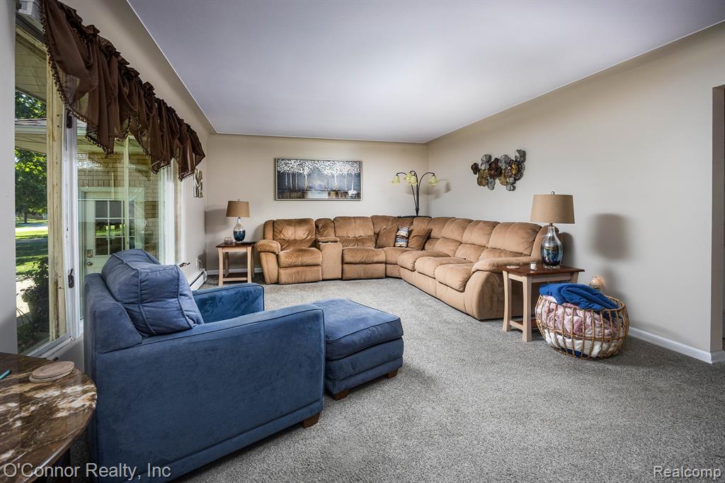 4126 Yankee Road St. Clair, MI 48079 - Photo 4 of 39