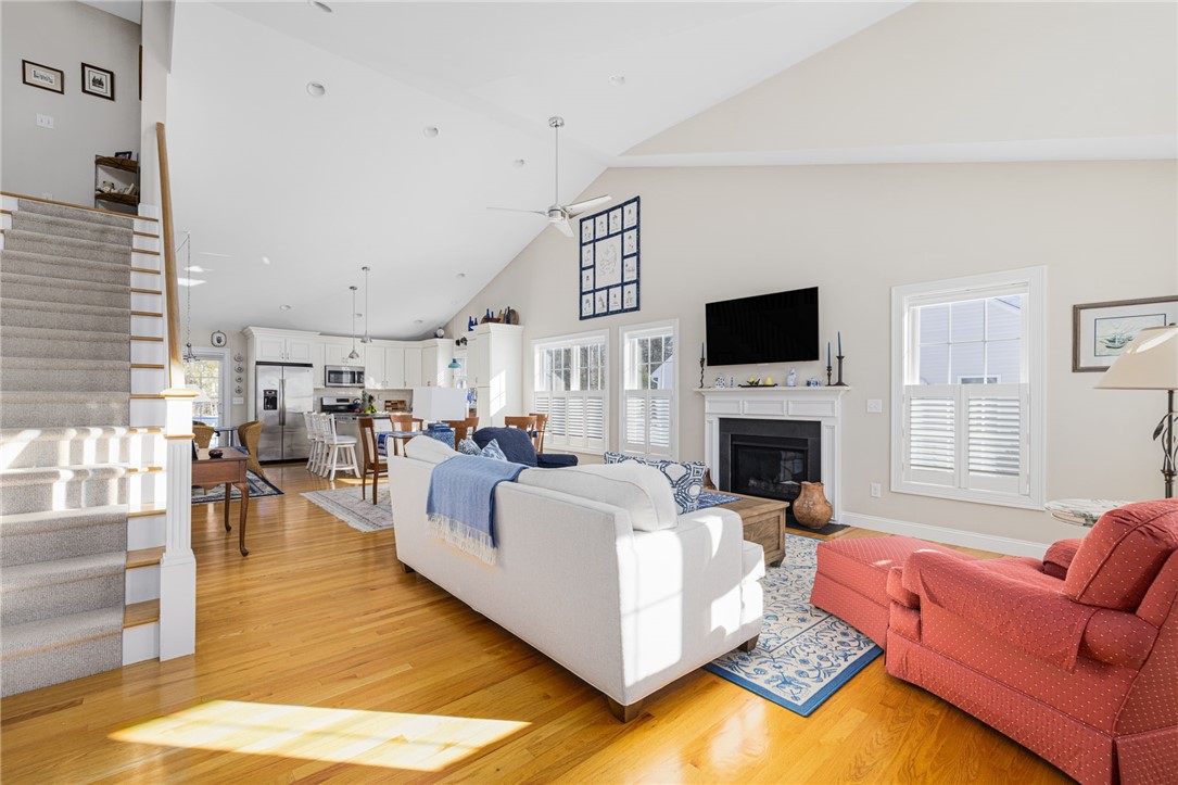 109 Fox Hollow Road North Kingstown, RI 02852 - Photo 14 of 47