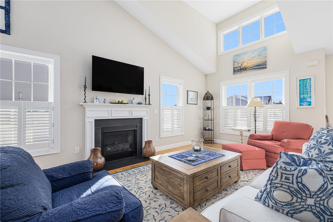 109 Fox Hollow Road North Kingstown, RI 02852 - Photo 15 of 47