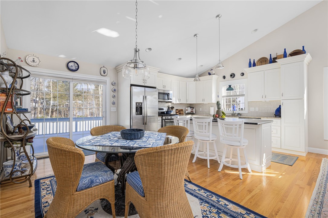 109 Fox Hollow Road North Kingstown, RI 02852 - Photo 21 of 47