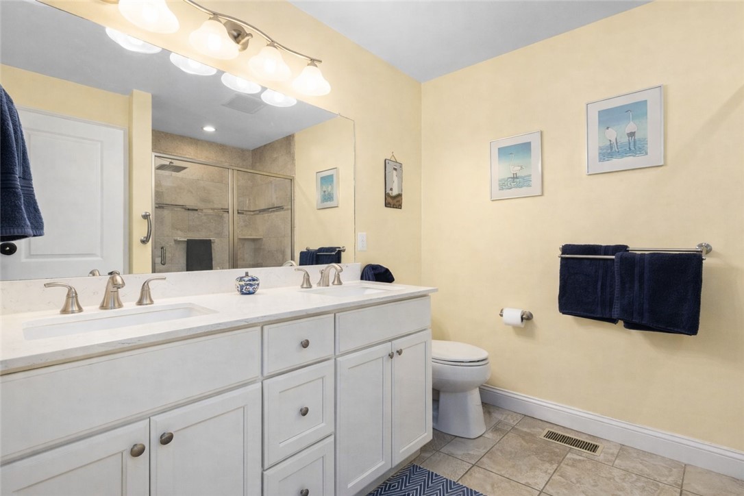 109 Fox Hollow Road North Kingstown, RI 02852 - Photo 32 of 47