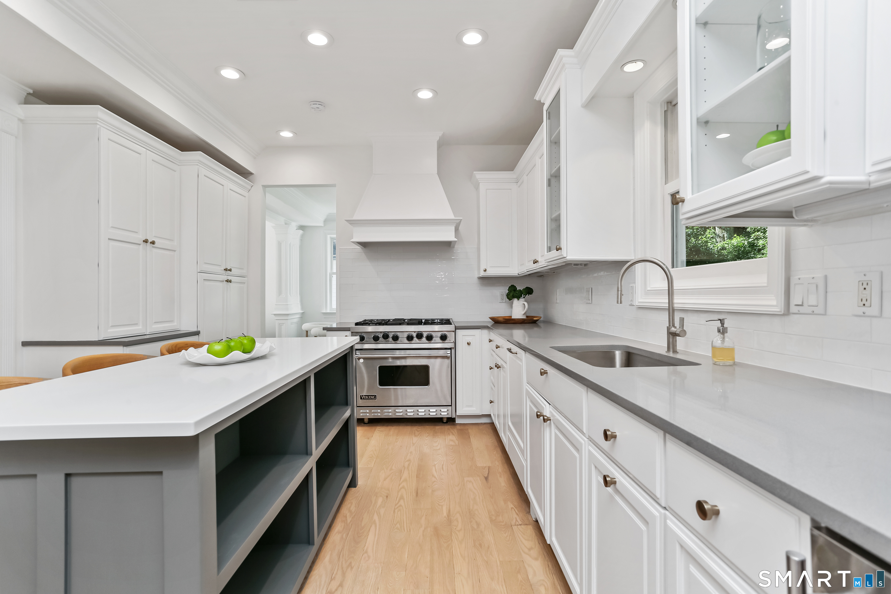 21 Woods Grove Road Westport, CT 06880 - Photo 11 of 38 Another view