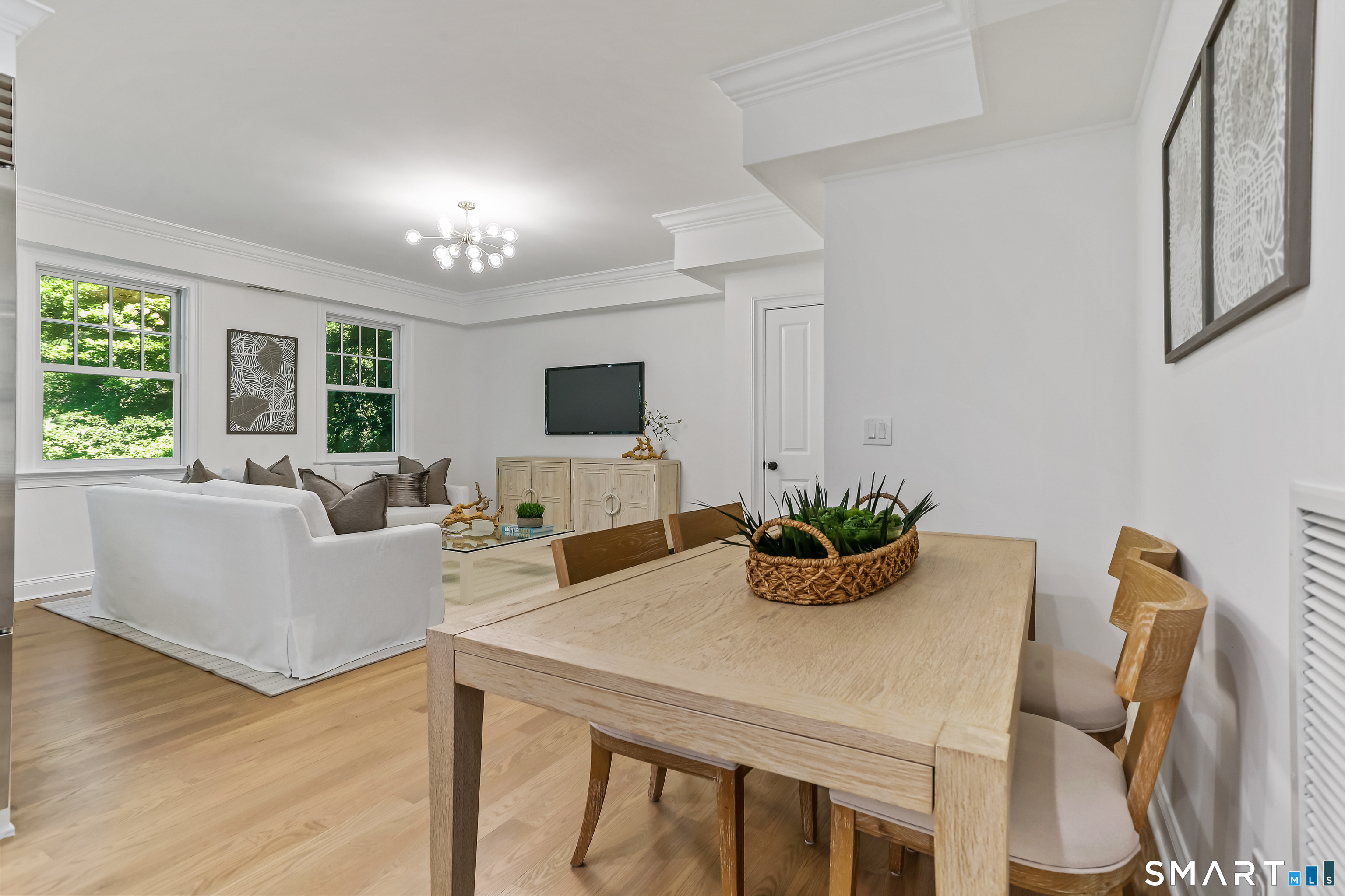 21 Woods Grove Road Westport, CT 06880 - Photo 15 of 38 Breakfast area looking into Family Room