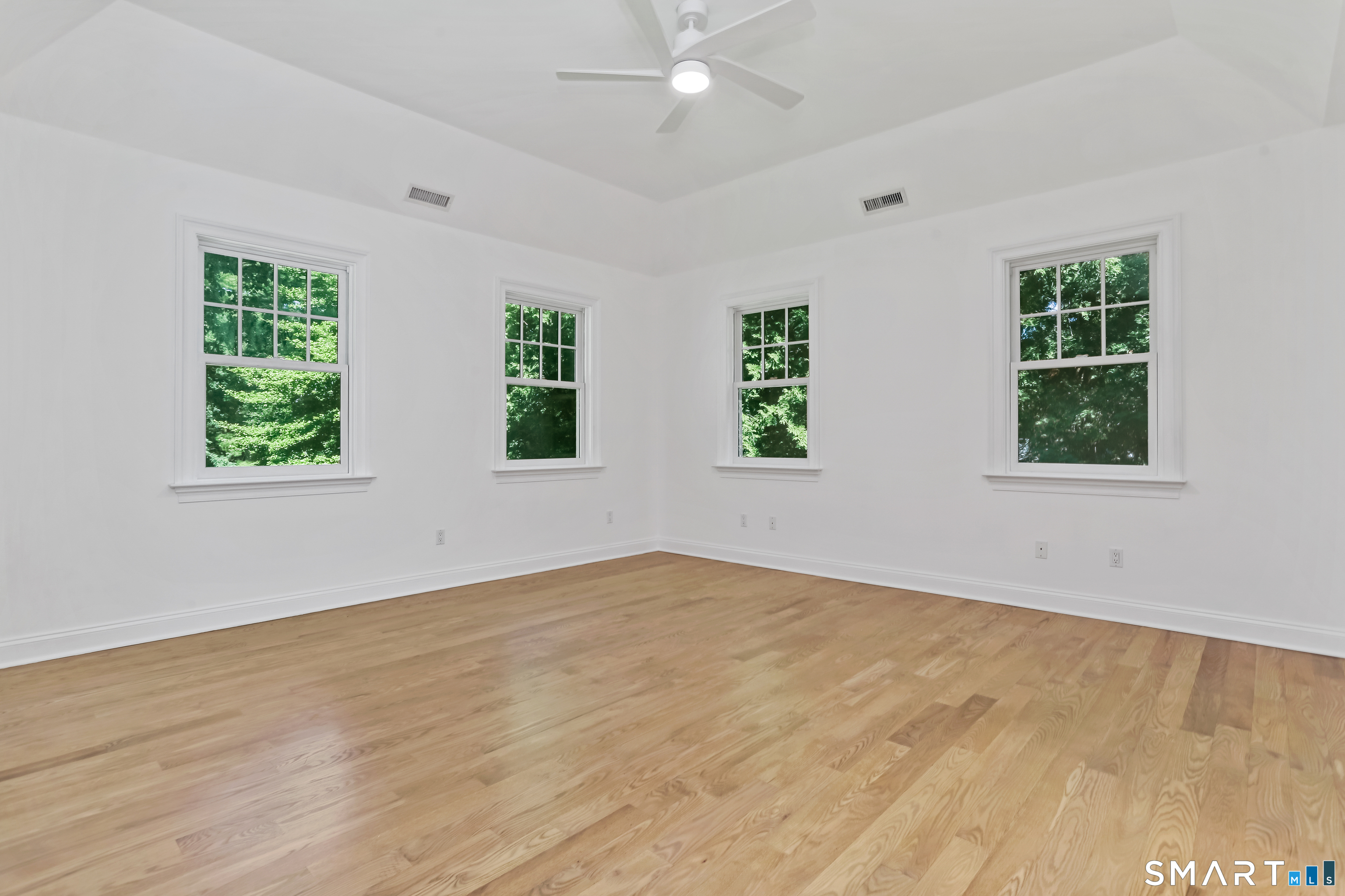 21 Woods Grove Road Westport, CT 06880 - Photo 21 of 38 Spacious Primary Bedroom with 2 large closets and Private Bath