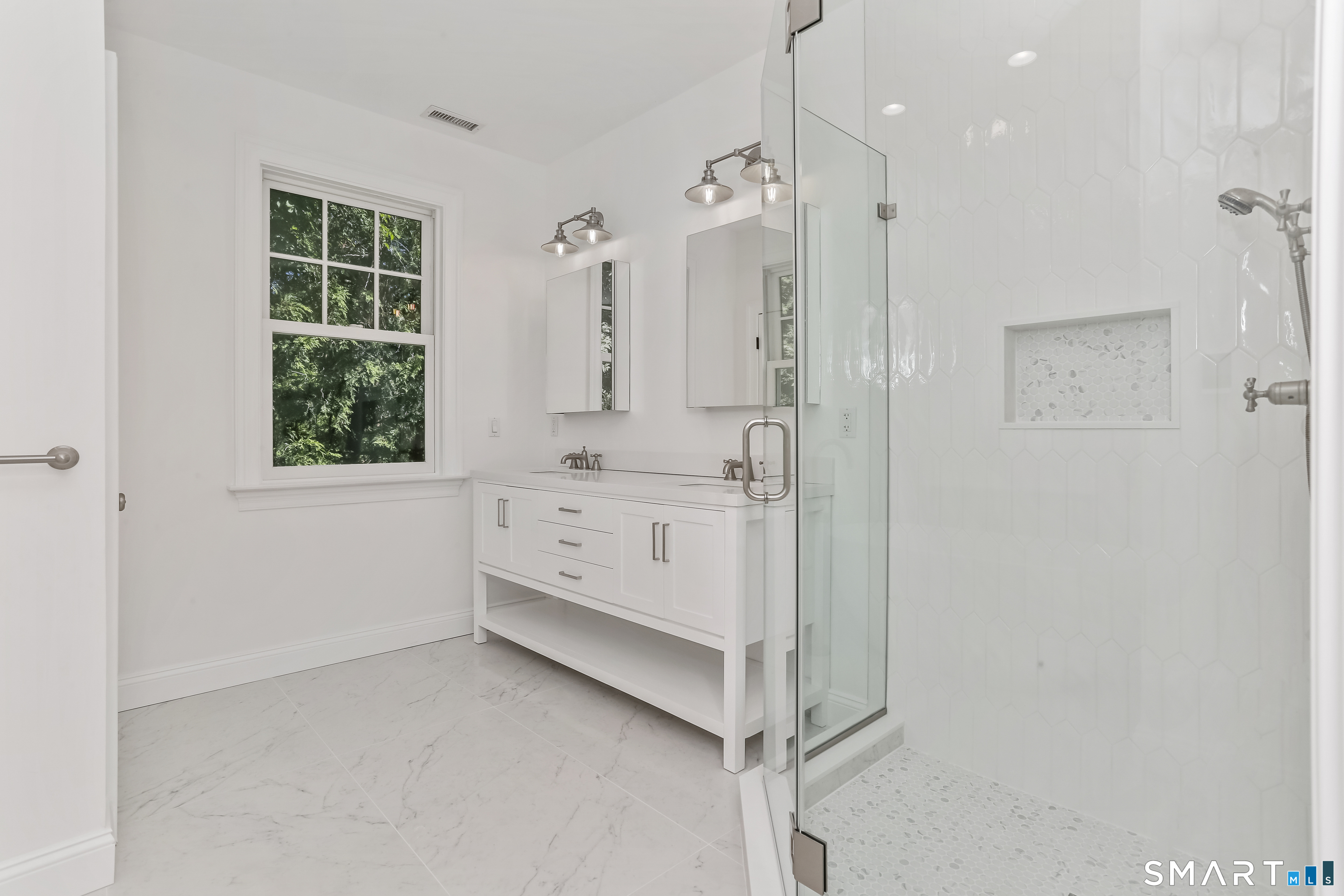 21 Woods Grove Road Westport, CT 06880 - Photo 23 of 38 Recently remodeled with new shower, fixtures and soaking tub.