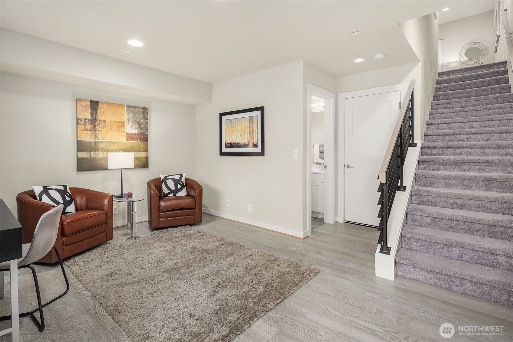 1910 Riva Lane Northwest Issaquah, WA 98027 - Photo 4 of 31 a living room with furniture and a window