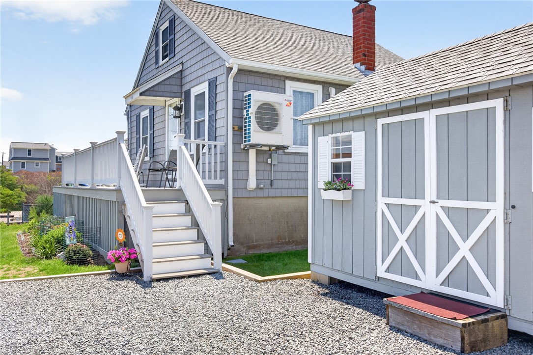 6 Arbeth Road Narragansett, RI 02879 - Photo 7 of 38