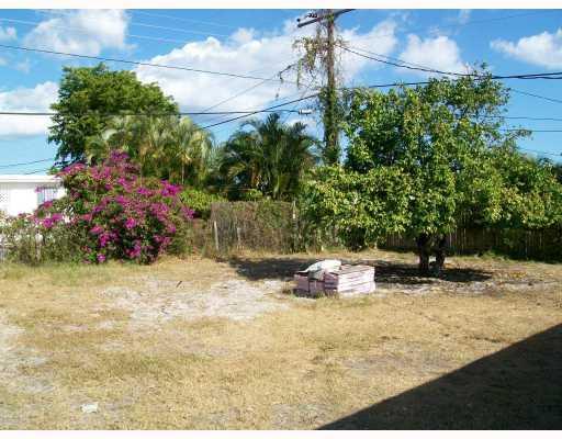 581 Brown Road Lantana, FL 33462 - Photo 3 of 4 Additional Photo
