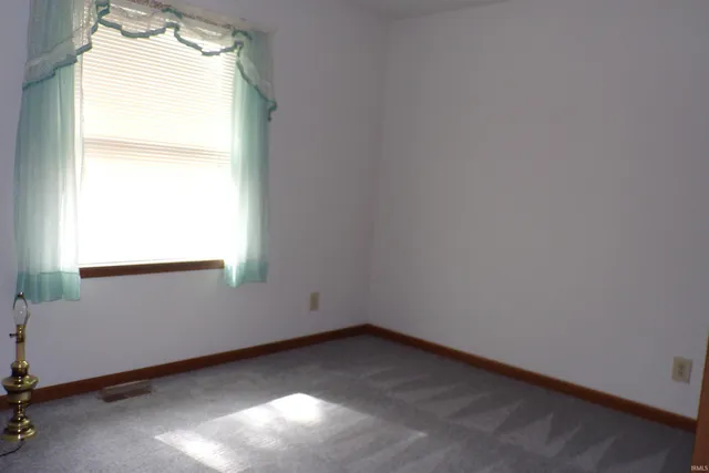 $1,300 | 7623 South 750 East, Bluffton, IN 46714