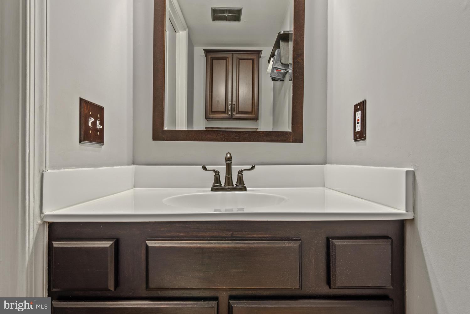 112 Finale Terrace Silver Spring, MD 20901 - Photo 15 of 33 Powder Room off Kitchen