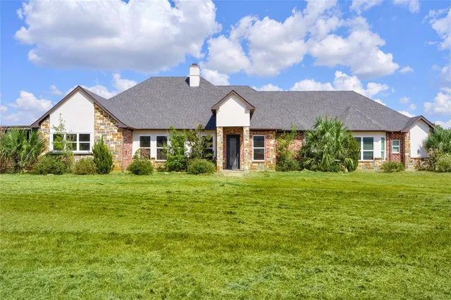 $490,000 | 105 Waldrum Street, Combine, TX 75159