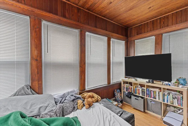 $535,000 | 1806 East Newberry Boulevard, Unit 1808, Milwaukee, WI 53211