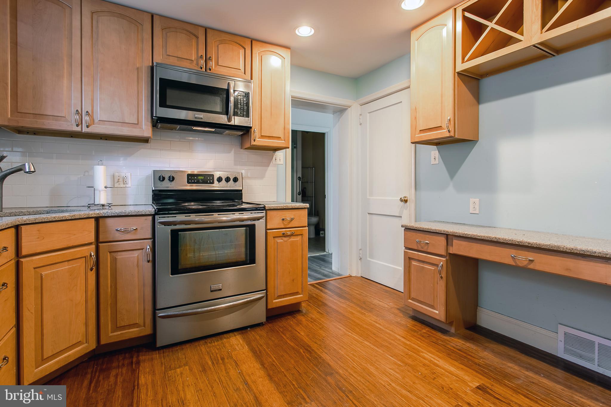 305 Colfax Road Havertown, PA 19083 - Photo 7 of 30