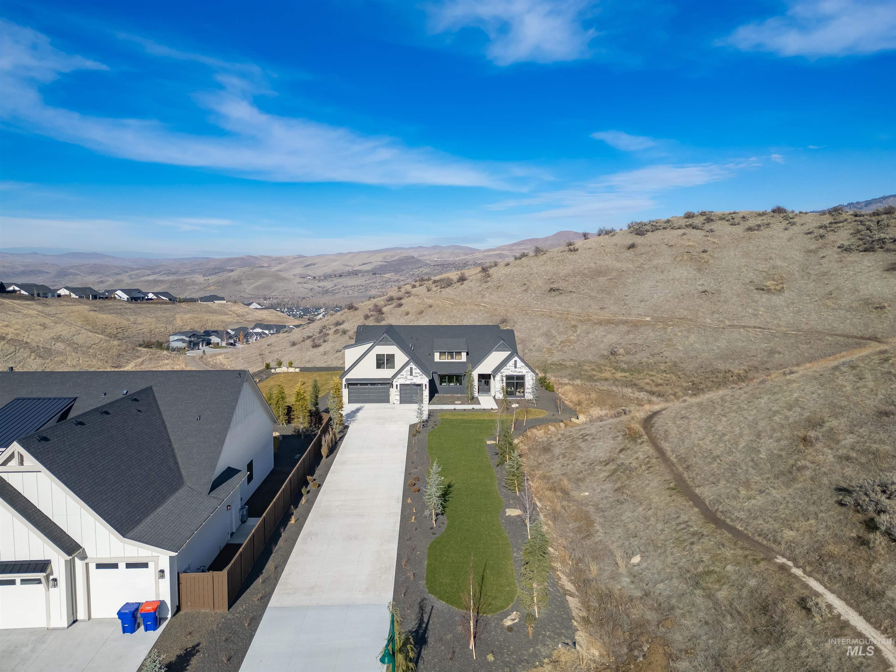 10968 North Elk Ridge Place Boise, ID 83714 - Photo 44 of 49 Bird's eye view of mountains