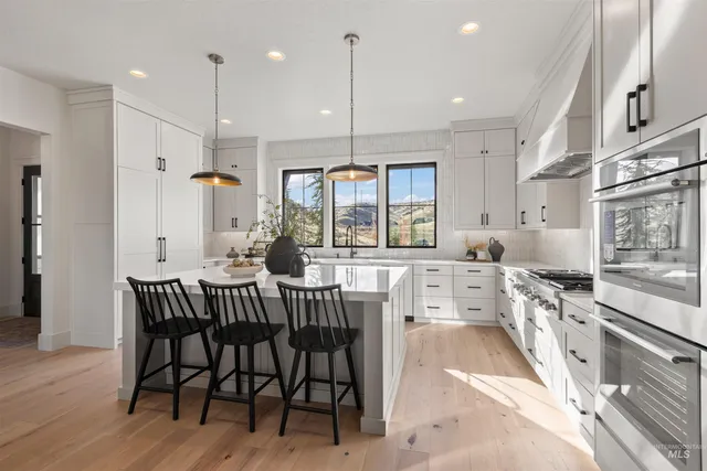 $1,699,777 | 10968 North Elk Ridge Place, Boise, ID 83714