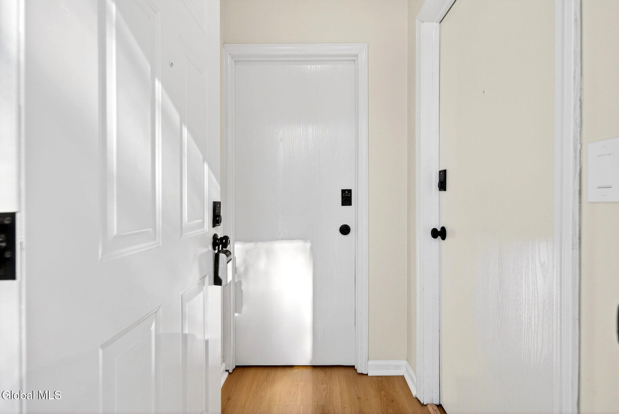 13 Sligo Street Albany, NY 12209 - Photo 2 of 33 Interior 01