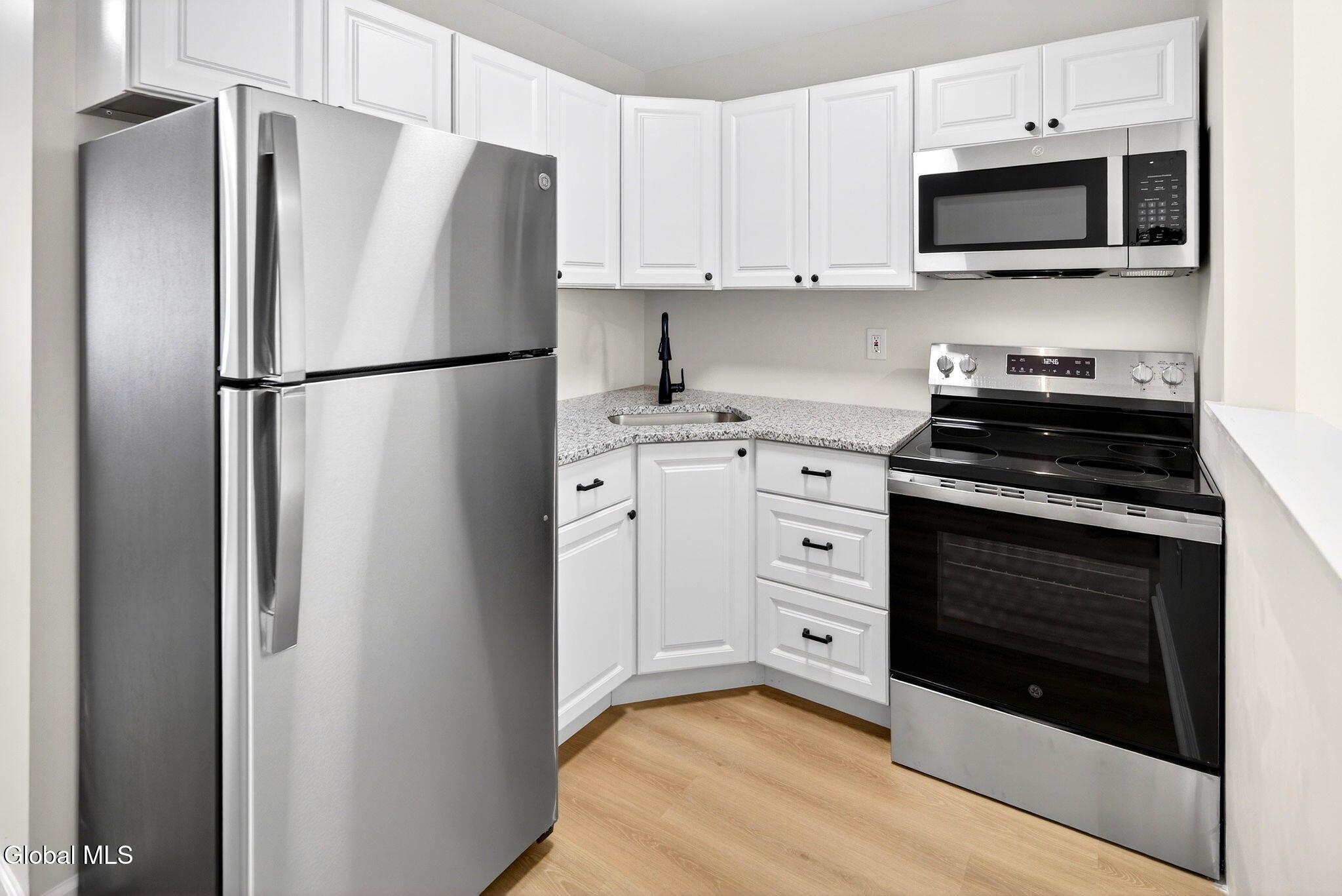 13 Sligo Street Albany, NY 12209 - Photo 6 of 33 Interior 07