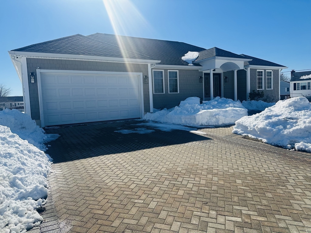 115 River Road Somerset, MA 02725 - Photo 1 of 32