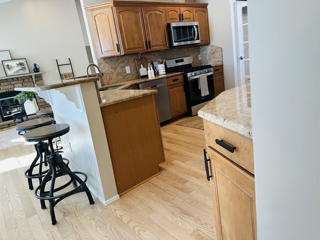 115 River Road Somerset, MA 02725 - Photo 18 of 32