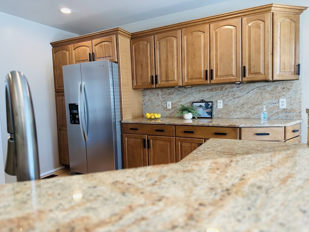 115 River Road Somerset, MA 02725 - Photo 19 of 32
