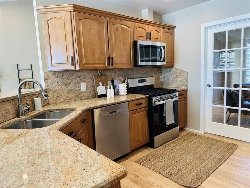 115 River Road Somerset, MA 02725 - Photo 20 of 32