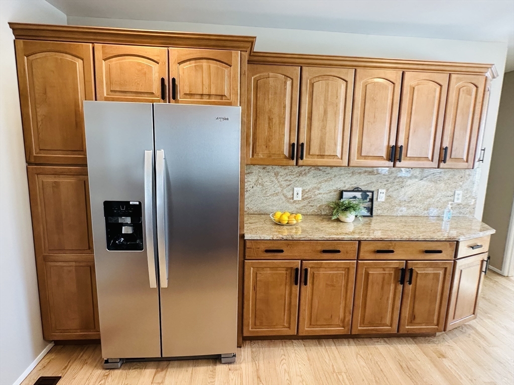 115 River Road Somerset, MA 02725 - Photo 21 of 32